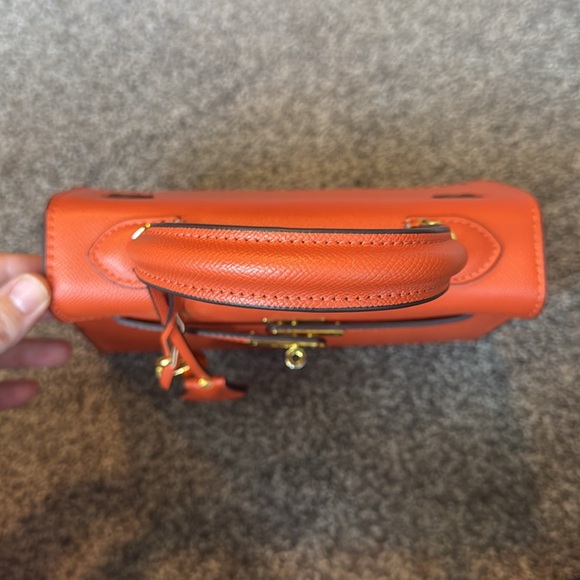 Top Handle Bag 🧡 - Picture 4 of 12